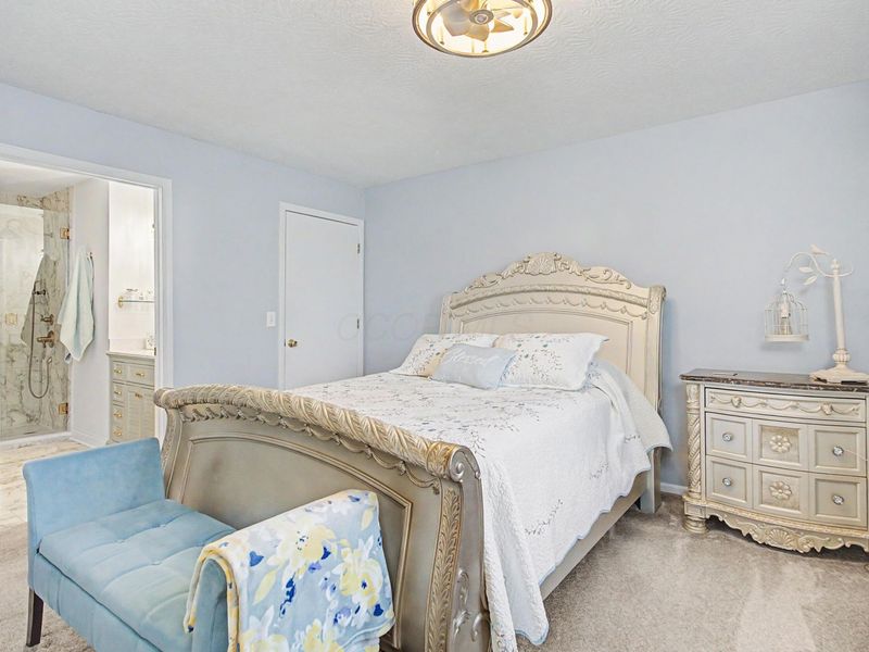 9472 Clermont Boulevard , Powell, OH 43065 Photo 24