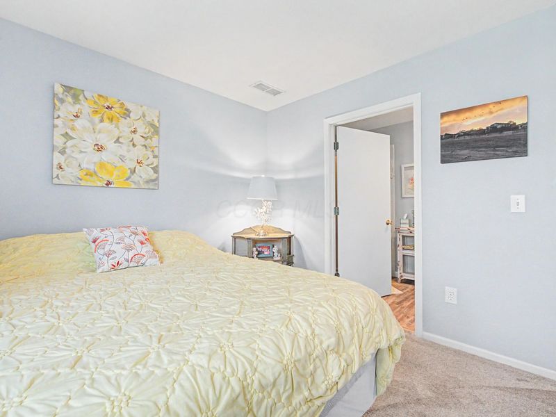 9472 Clermont Boulevard , Powell, OH 43065 Photo 33