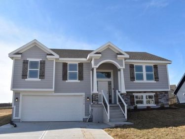 6015 NE 118th Terrace, Kansas City, MO 64156