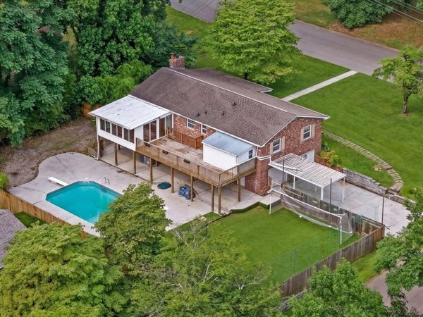 4621 Royalview Rd, Knoxville, TN 37921