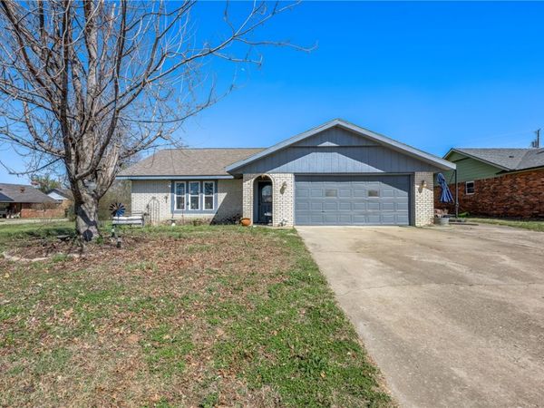 1601 S 16th Street , Rogers, AR 72758