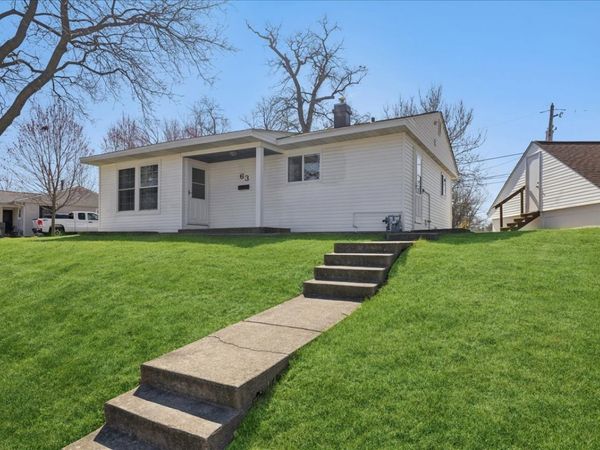 63 Wren Road , Carpentersville, IL 60110