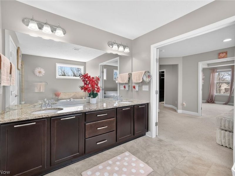 18079 Clare Court, Strongsville, OH 44149 Photo 30