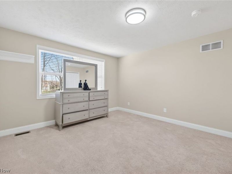 18079 Clare Court, Strongsville, OH 44149 Photo 35