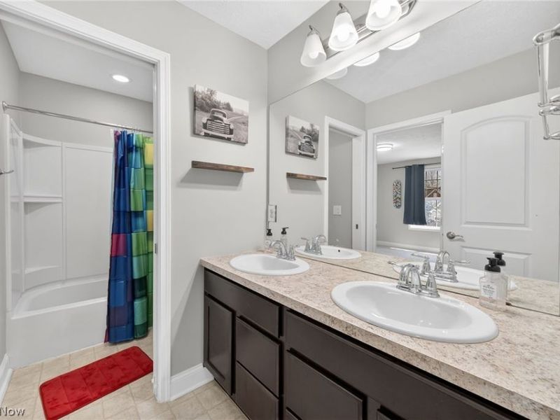 18079 Clare Court, Strongsville, OH 44149 Photo 36