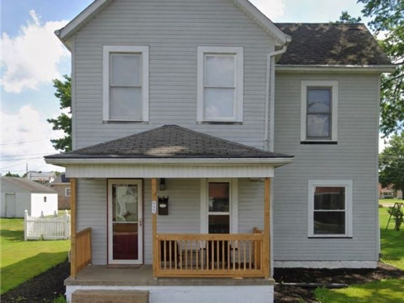 945 Prospect Street NW, New Philadelphia, OH 44663 Photo 1