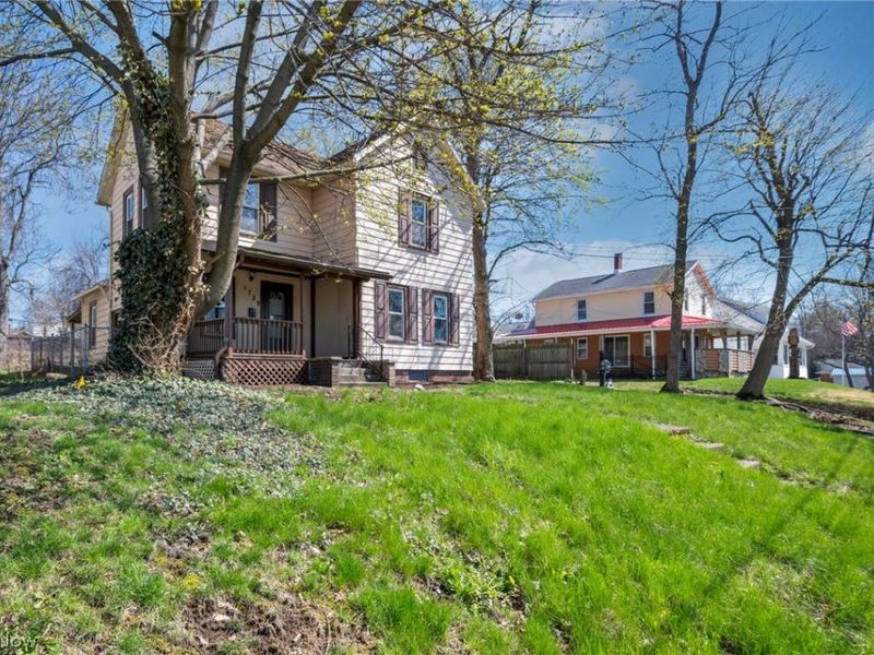 1729 Newberry Street, Cuyahoga Falls, OH 44221 Photo 3