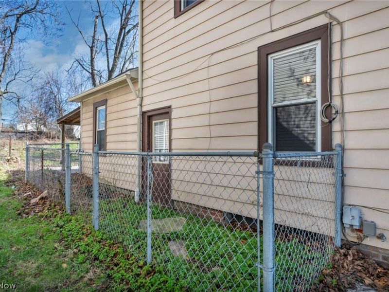 1729 Newberry Street, Cuyahoga Falls, OH 44221 Photo 5