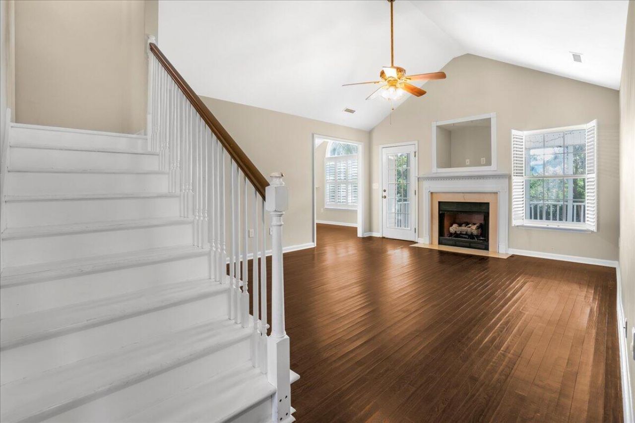 939 Clearspring Drive Photo 10