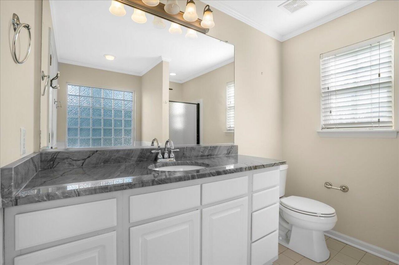 939 Clearspring Drive Photo 14