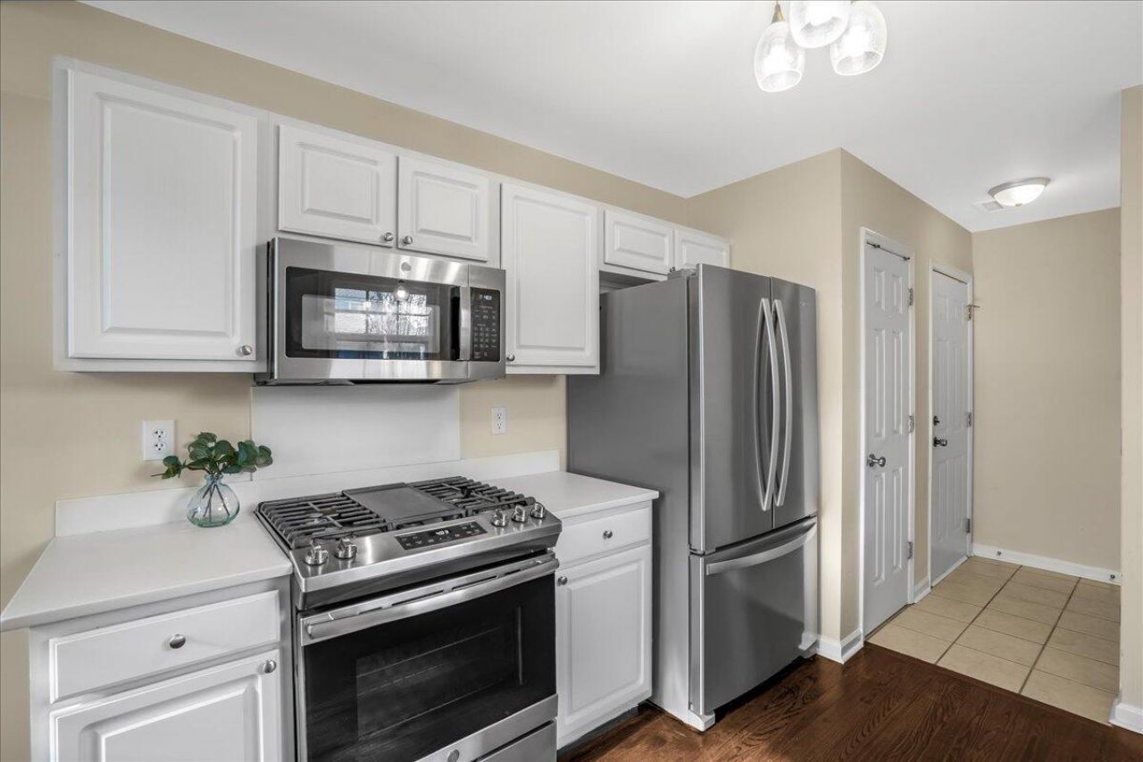 939 Clearspring Drive Photo 17