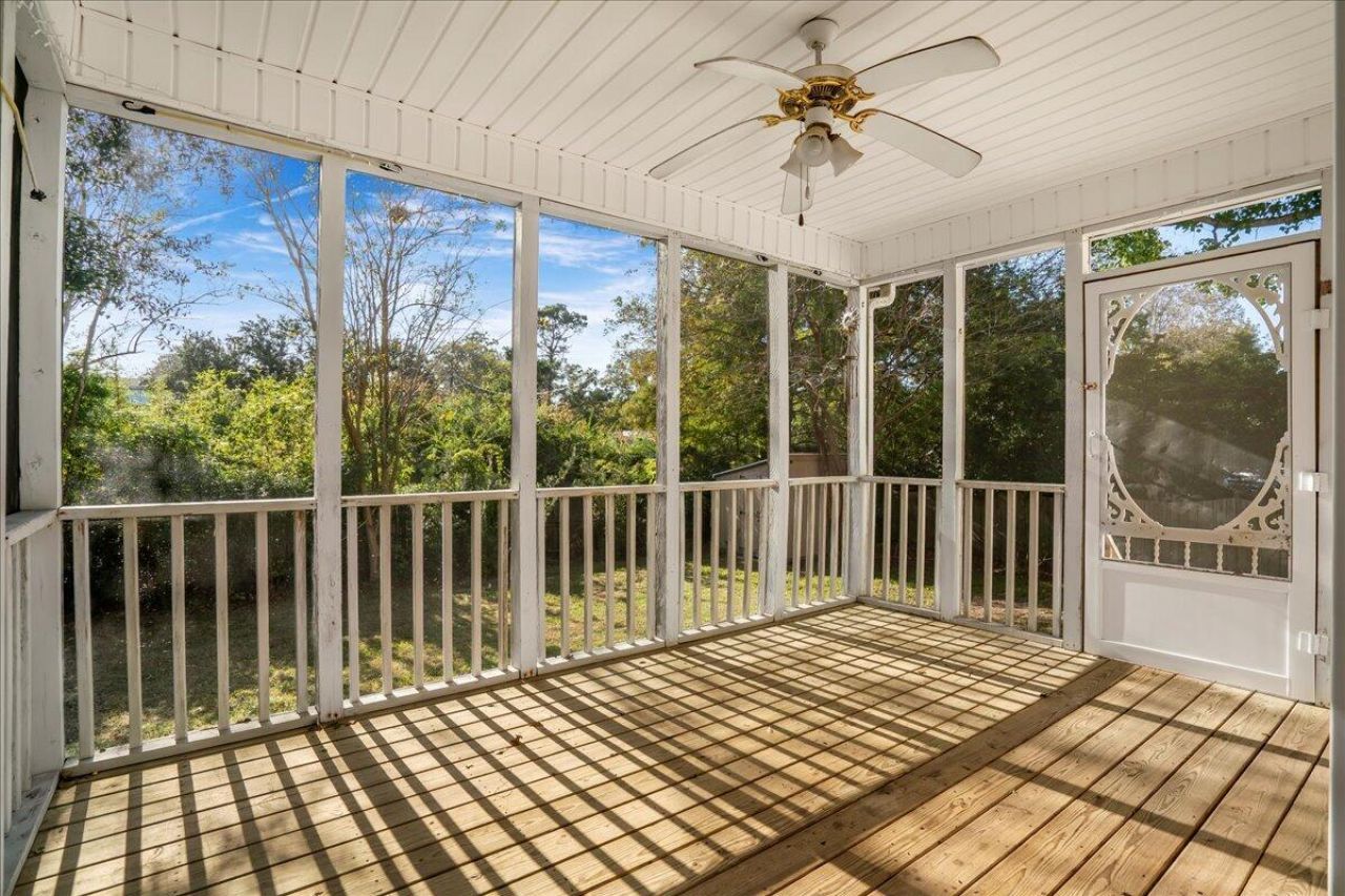 939 Clearspring Drive Photo 19