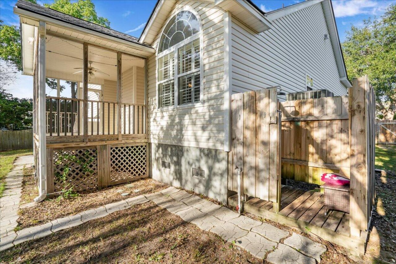 939 Clearspring Drive Photo 20