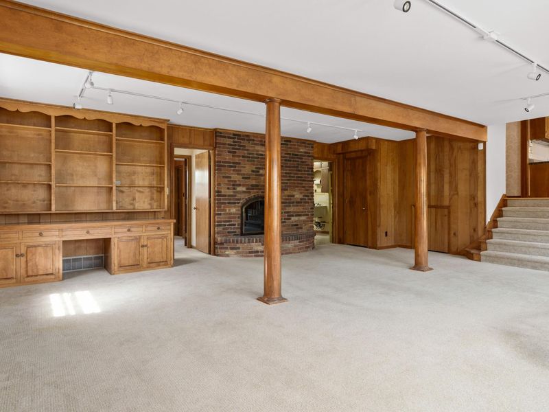 4360 Woodhall Road , Columbus, OH 43220 Photo 24