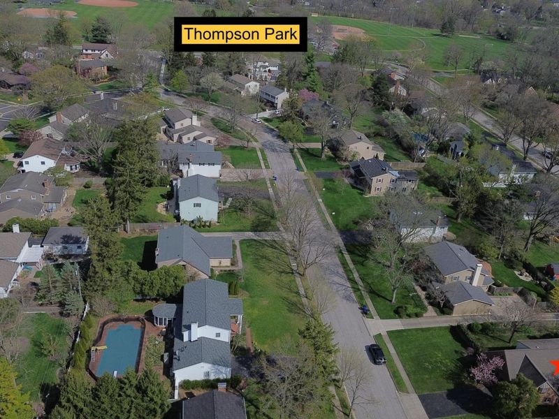 4360 Woodhall Road , Columbus, OH 43220 Photo 3