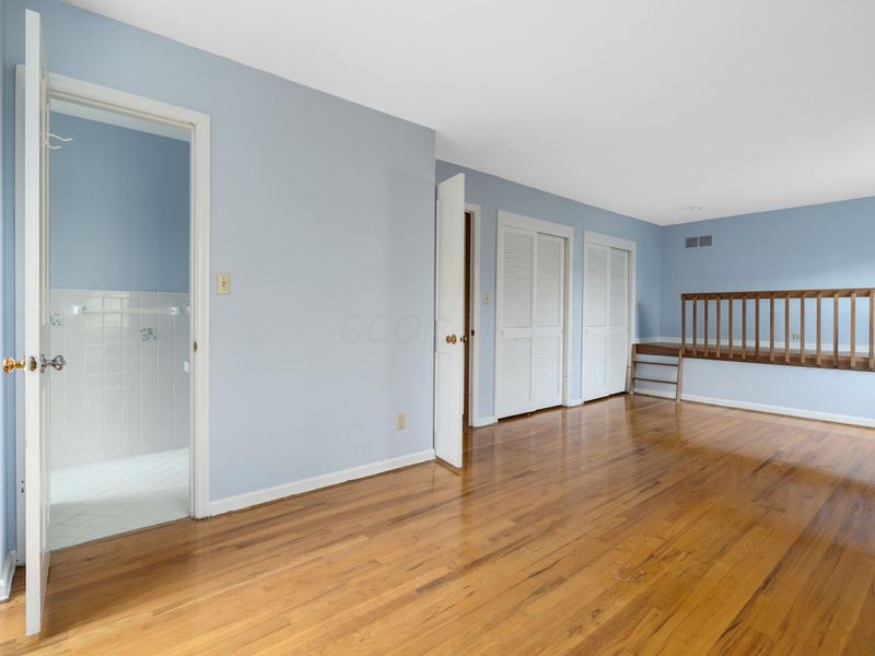 4360 Woodhall Road , Columbus, OH 43220 Photo 33