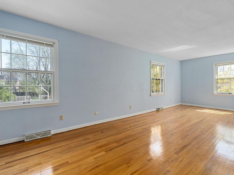 4360 Woodhall Road , Columbus, OH 43220 Photo 34