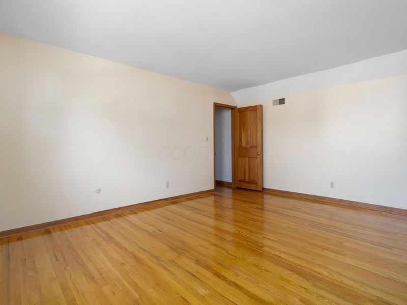 4360 Woodhall Road , Columbus, OH 43220 Photo 44