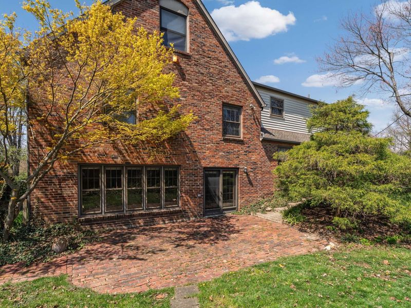 4360 Woodhall Road , Columbus, OH 43220 Photo 54