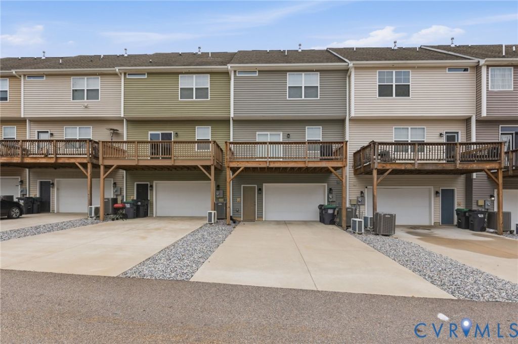 17004 Gossamer Drive Moseley, VA 23120