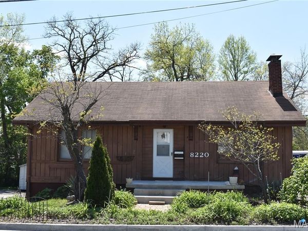 8220 Page Avenue , St Louis, MO 63130