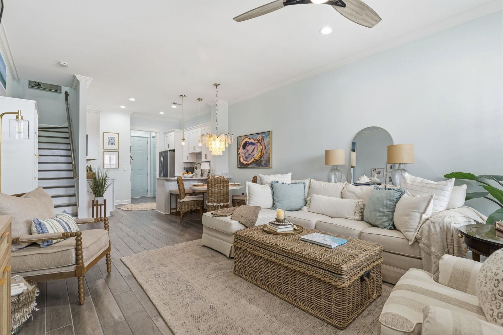 798 Shine Ave. Photo 5