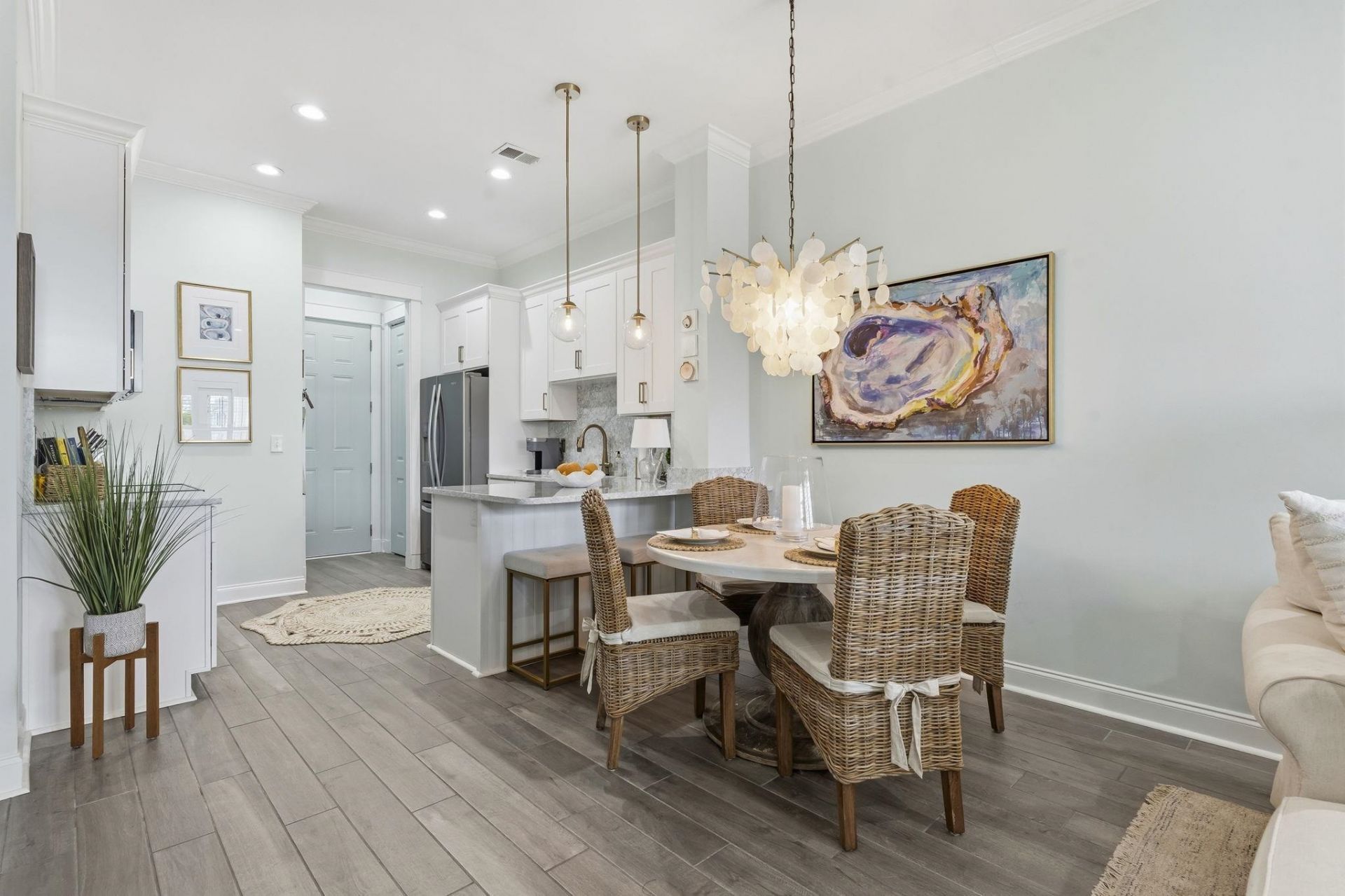 798 Shine Ave. Photo 6