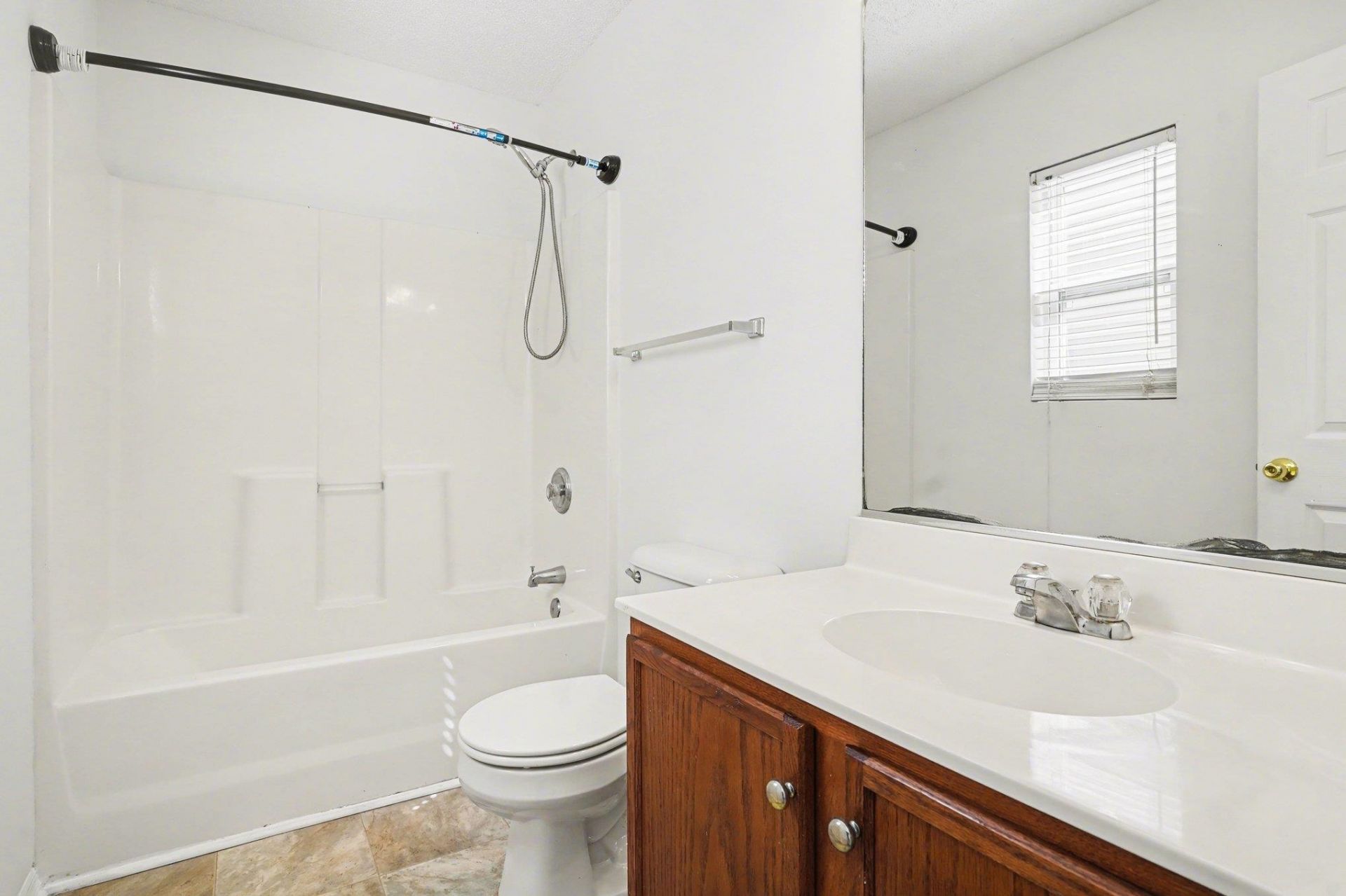 199 Bellegrove Dr. Photo 17