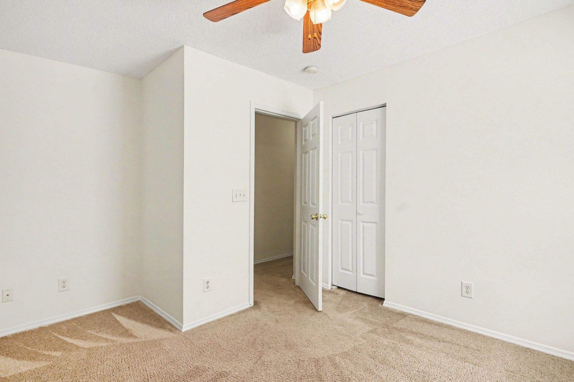 199 Bellegrove Dr. Photo 22