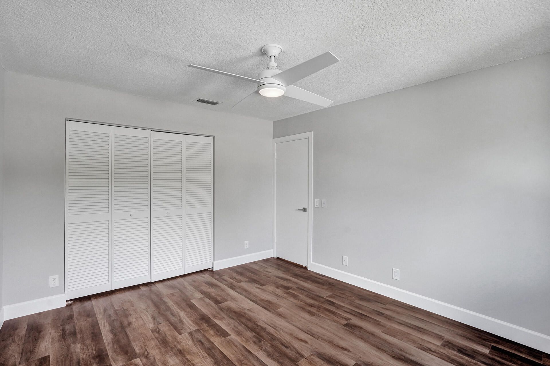 9821 NW 5th Place, Plantation, FL 33324 Photo