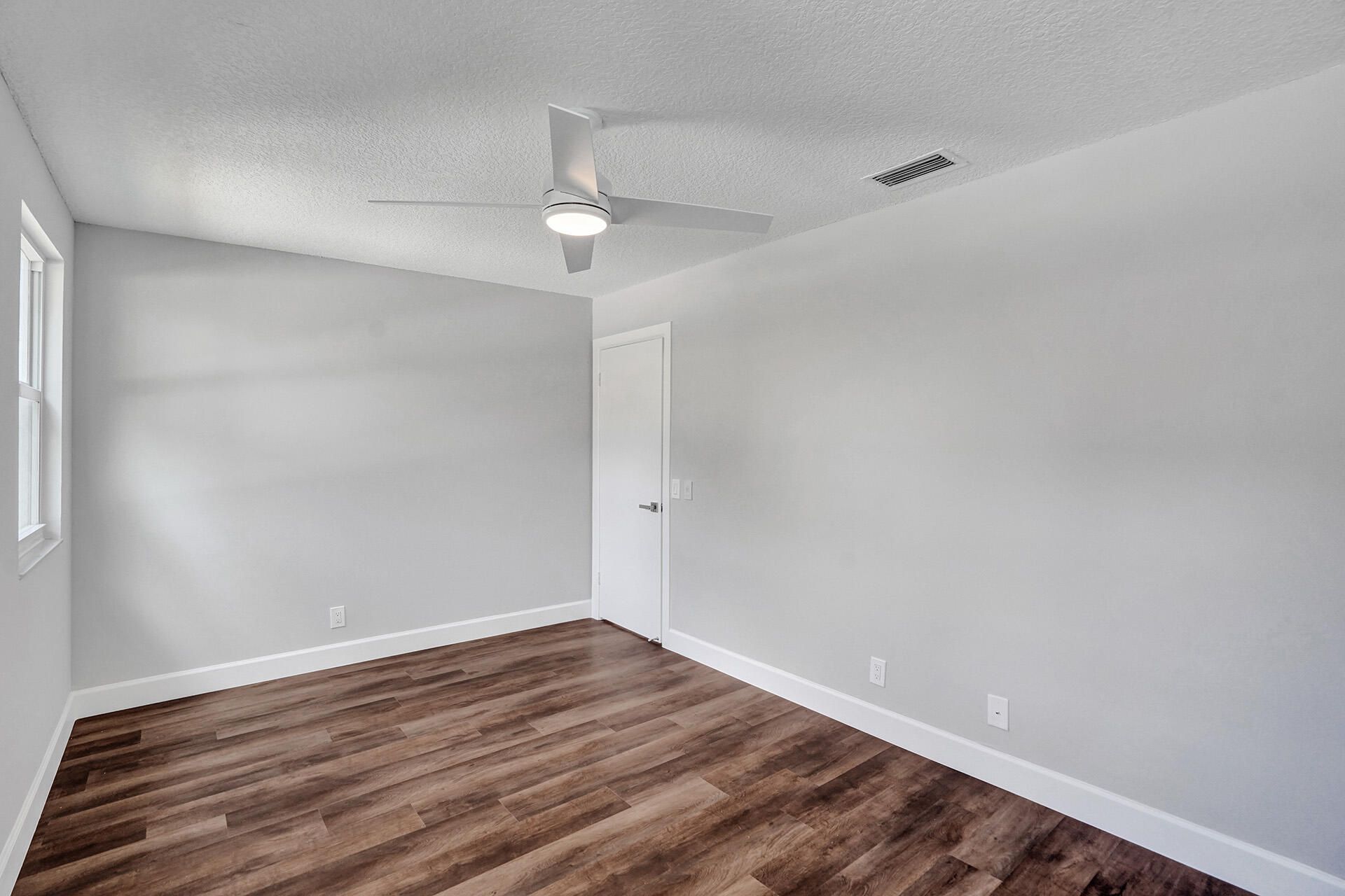 9821 NW 5th Place, Plantation, FL 33324 Photo