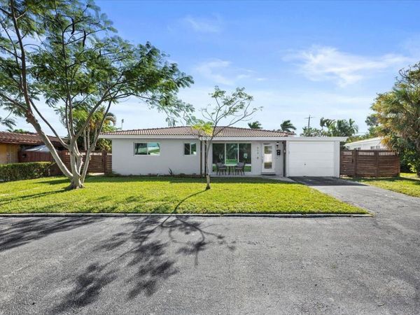 414 NE 26th Terrace, Boca Raton, FL 33431