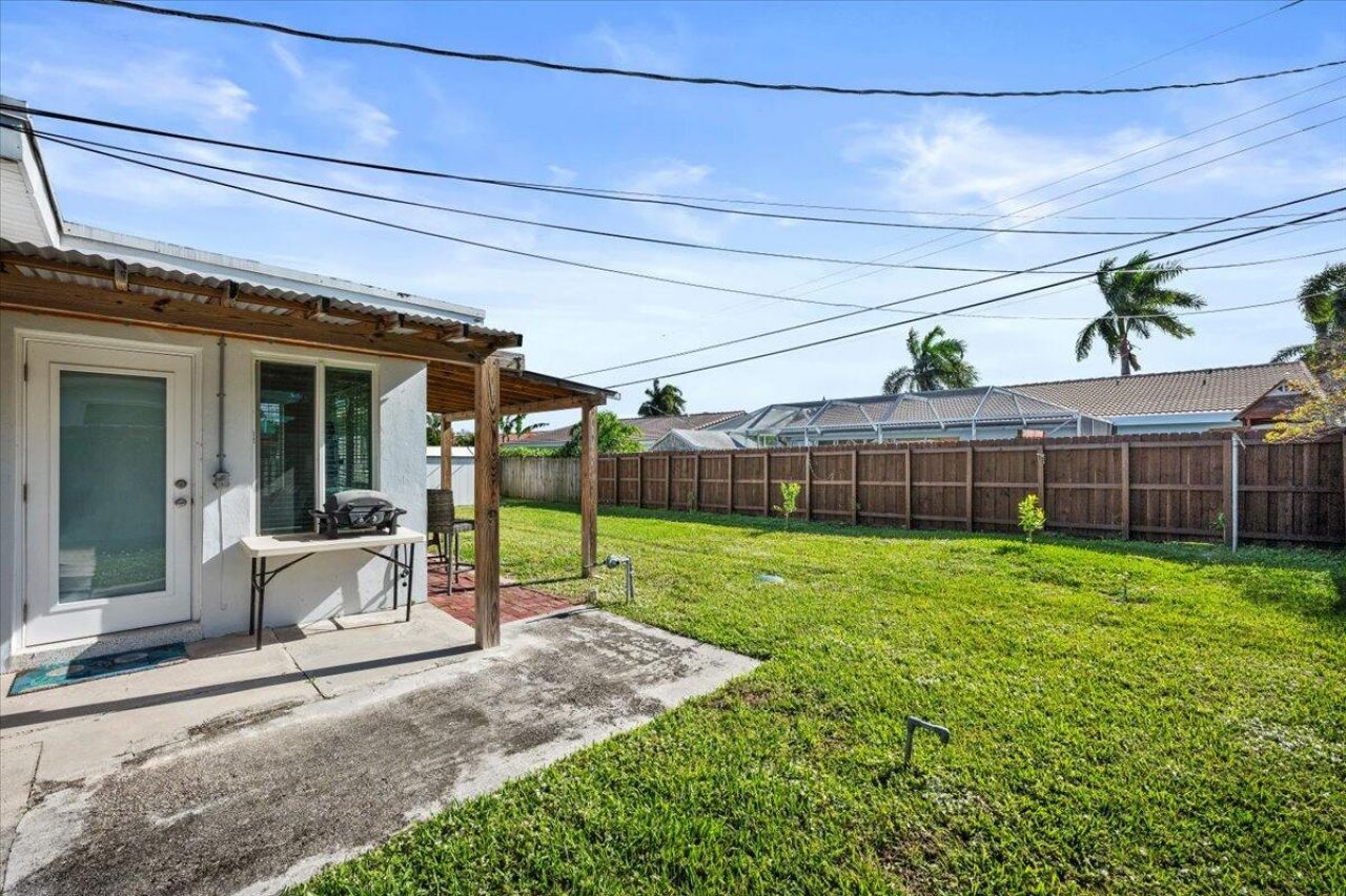 414 NE 26th Terrace, Boca Raton, FL 33431 Photo