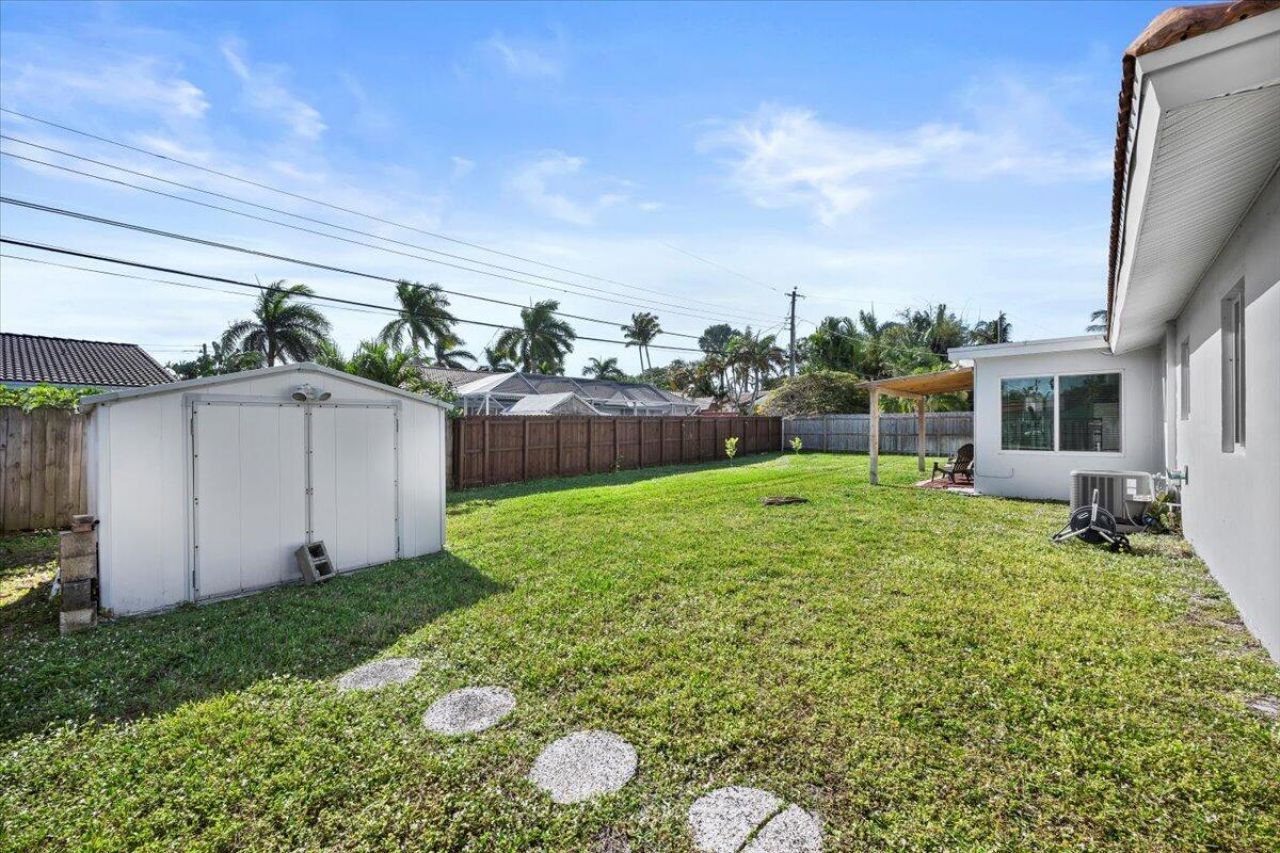 414 NE 26th Terrace, Boca Raton, FL 33431 Photo