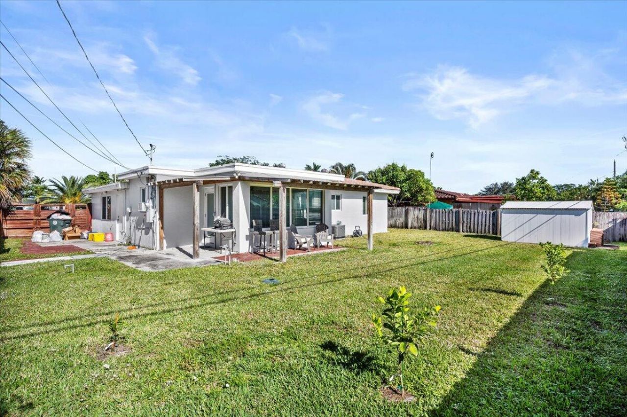 414 NE 26th Terrace, Boca Raton, FL 33431 Photo