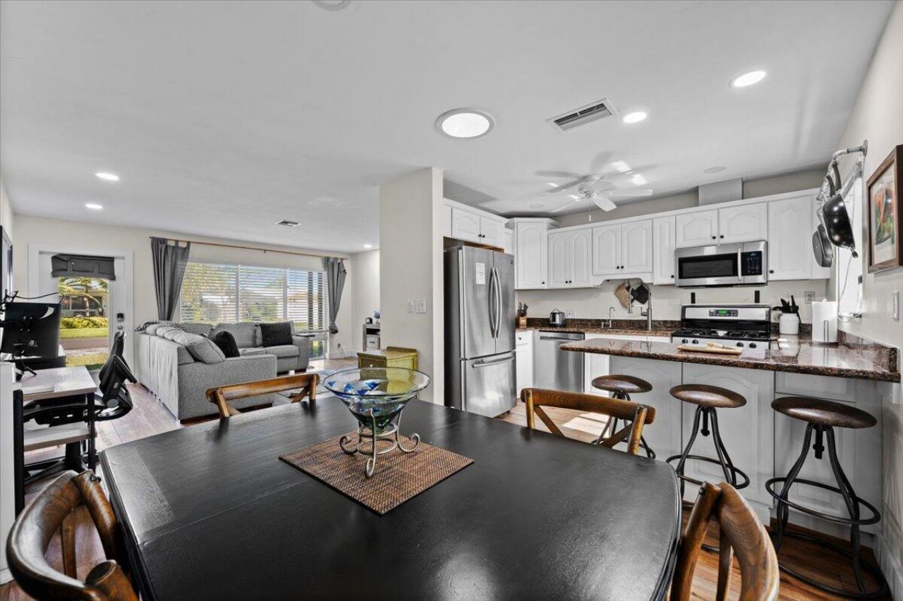 414 NE 26th Terrace, Boca Raton, FL 33431 Photo