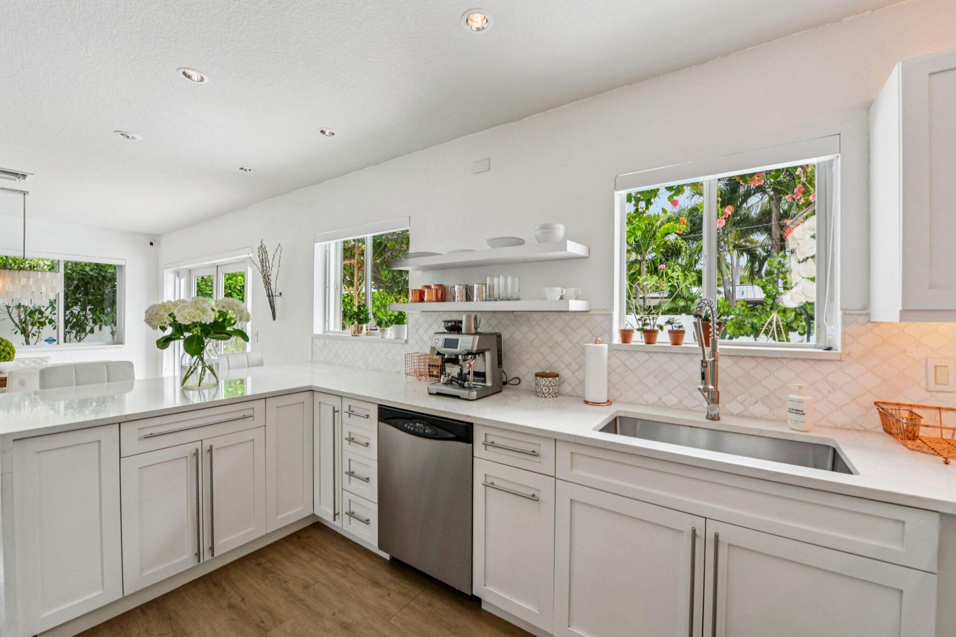 1910 NE 17th Terrace, Fort Lauderdale, FL 33305 Photo