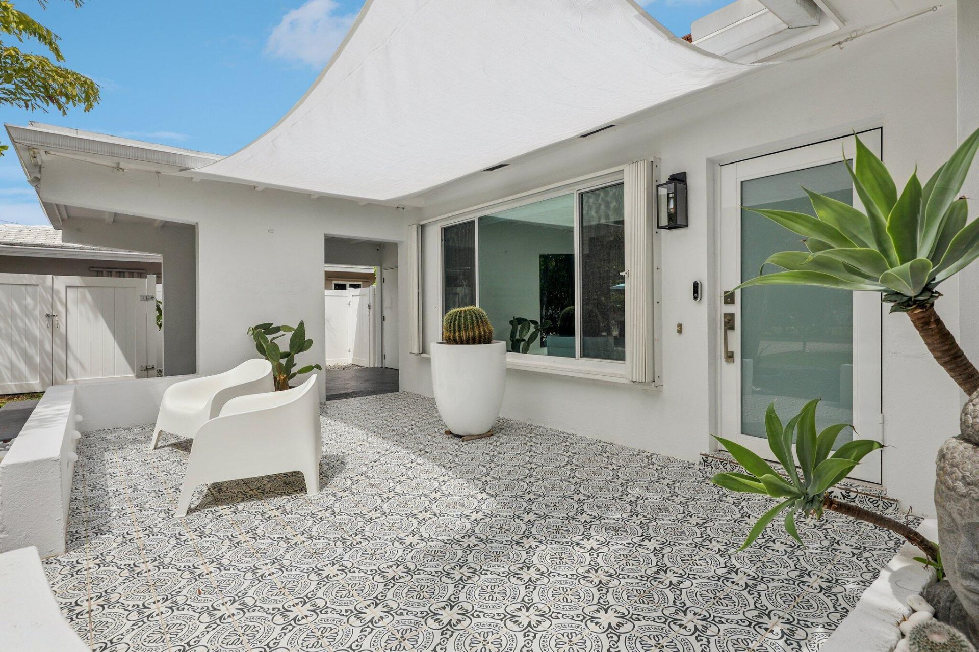 1910 NE 17th Terrace, Fort Lauderdale, FL 33305 Photo