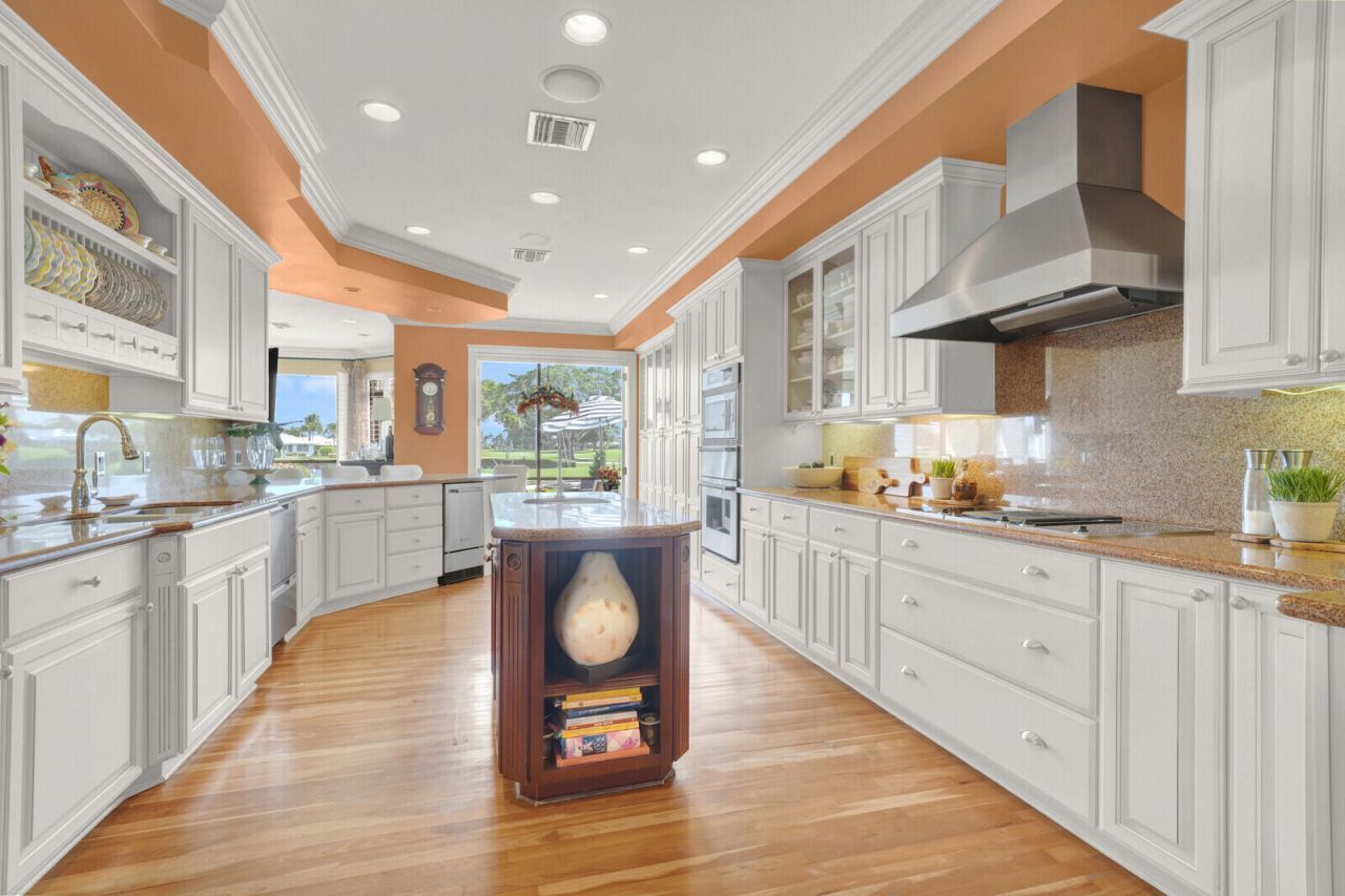 181 Atlantis Boulevard, Unit C, Atlantis, FL 33462 Photo