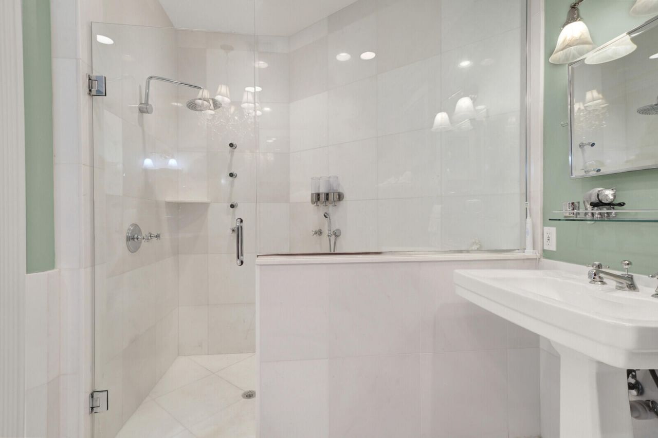 181 Atlantis Boulevard, Unit C, Atlantis, FL 33462 Photo