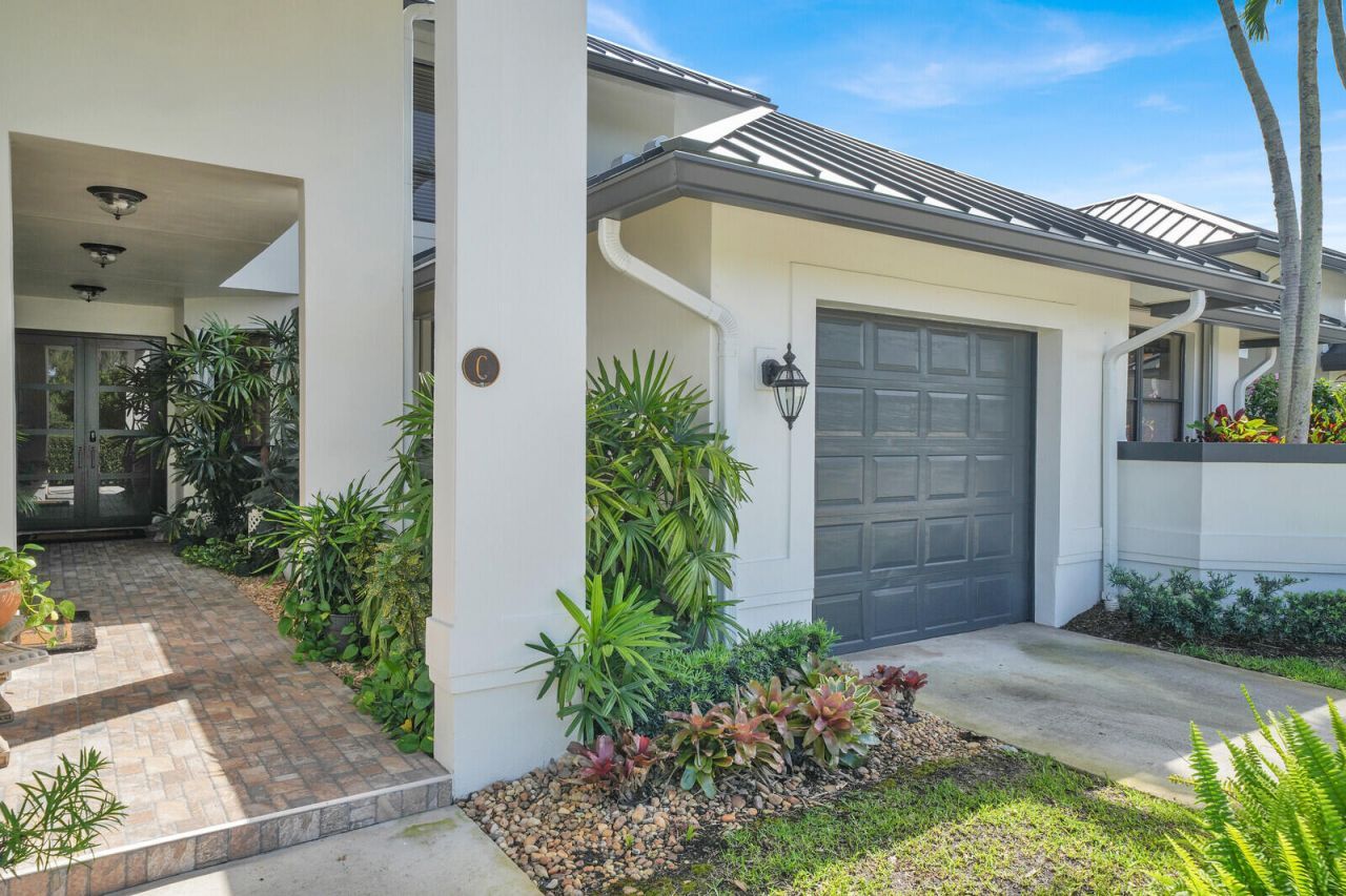 181 Atlantis Boulevard, Unit C, Atlantis, FL 33462 Photo