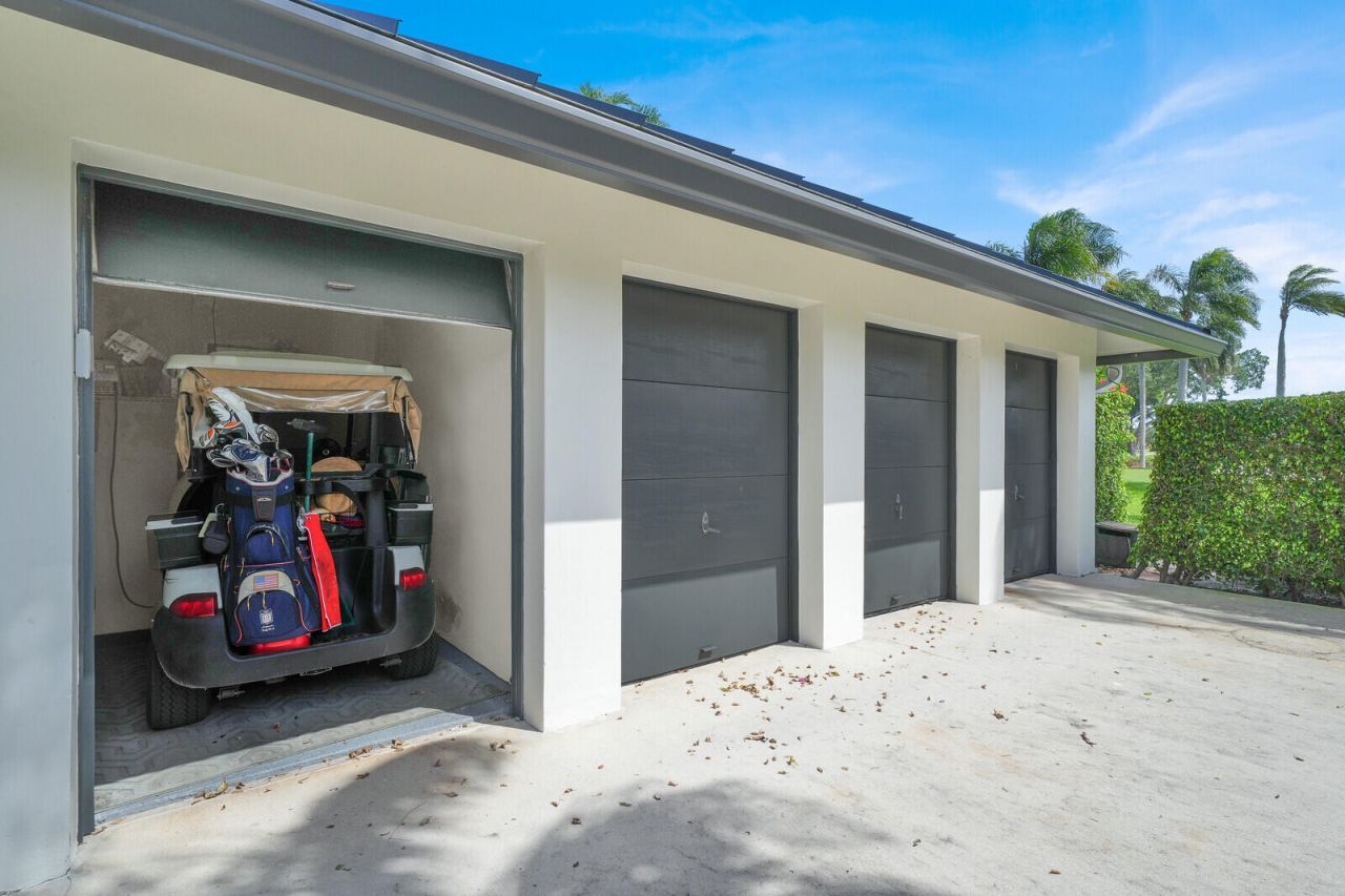 181 Atlantis Boulevard, Unit C, Atlantis, FL 33462 Photo