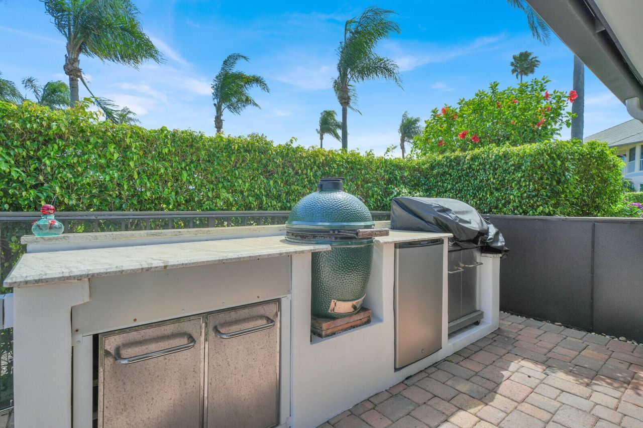 181 Atlantis Boulevard, Unit C, Atlantis, FL 33462 Photo