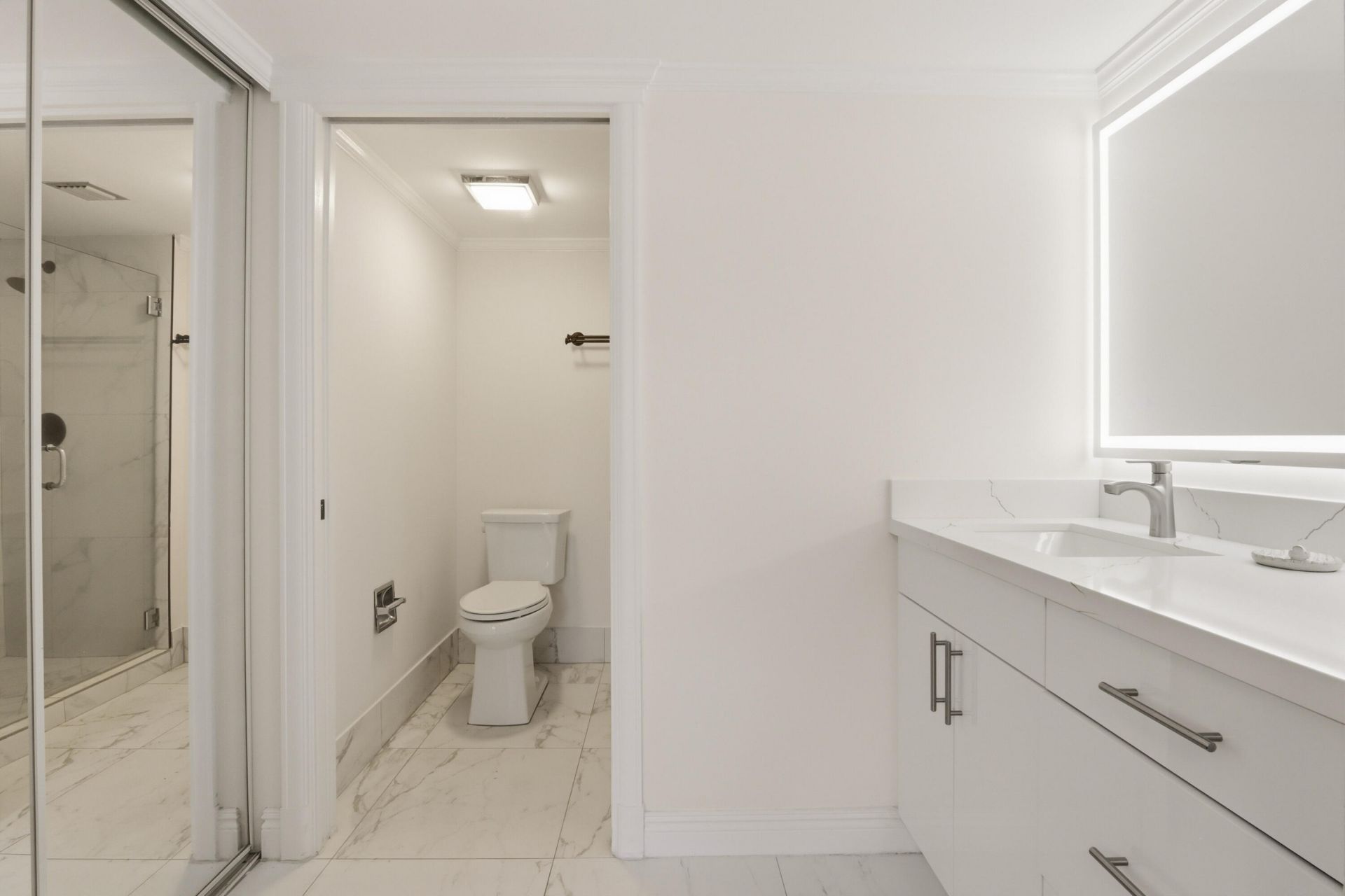 6133 Balboa Circle, Unit 302, Boca Raton, FL 33433 Photo