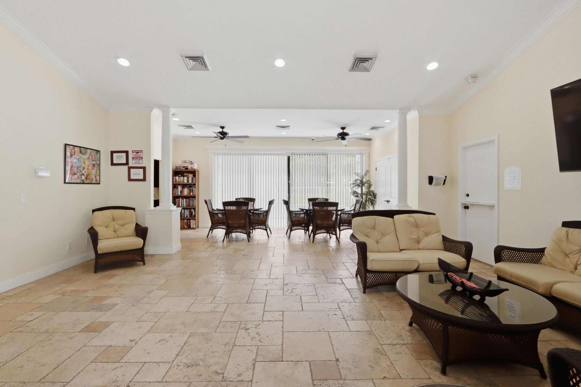 6133 Balboa Circle, Unit 302, Boca Raton, FL 33433 Photo