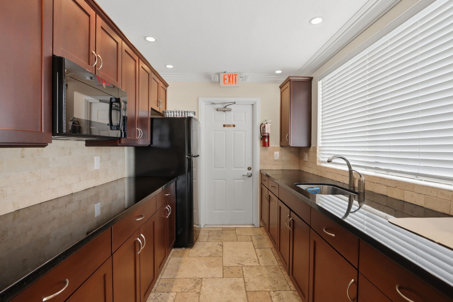 6133 Balboa Circle, Unit 302, Boca Raton, FL 33433 Photo