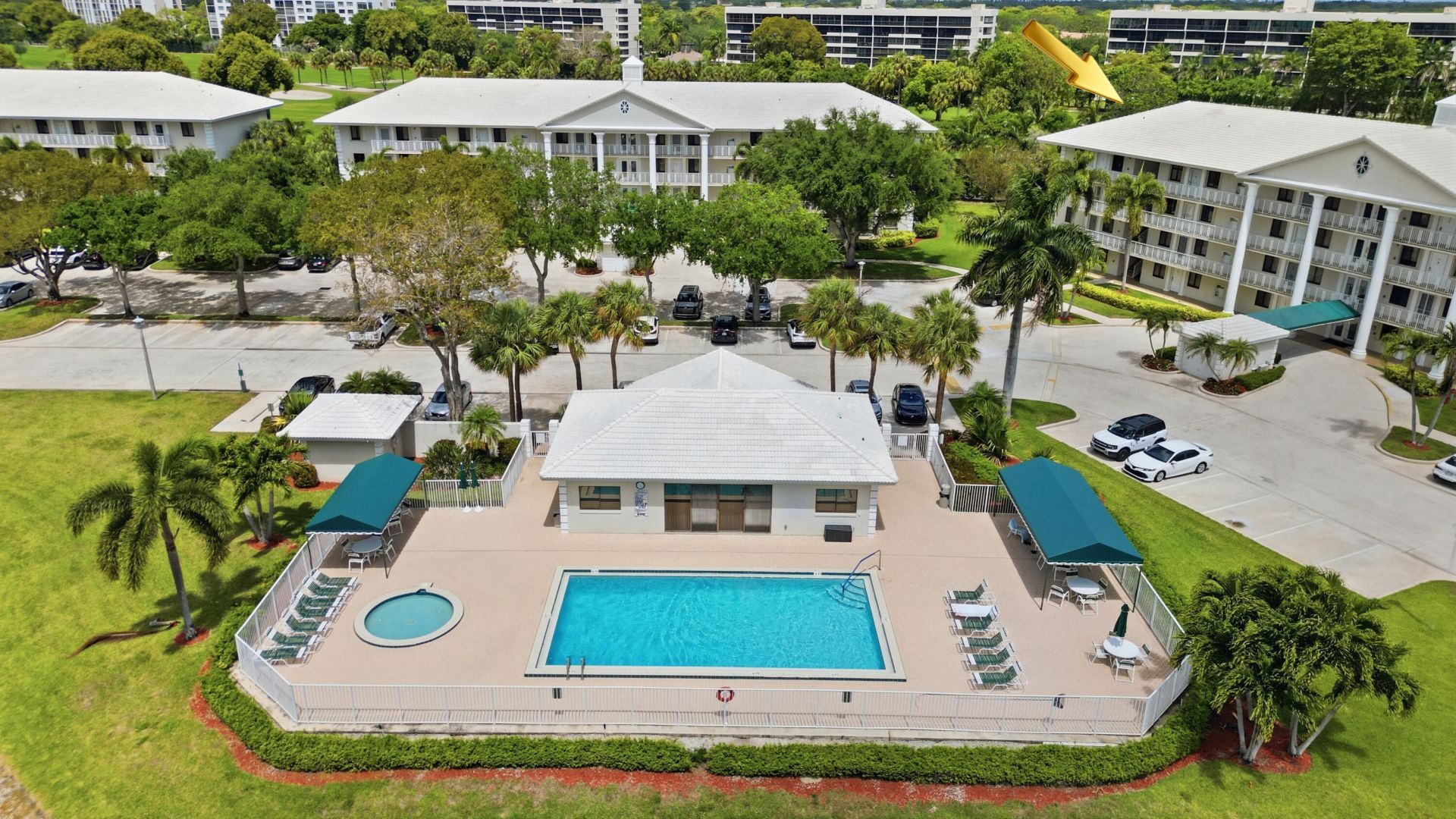 6133 Balboa Circle, Unit 302, Boca Raton, FL 33433 Photo