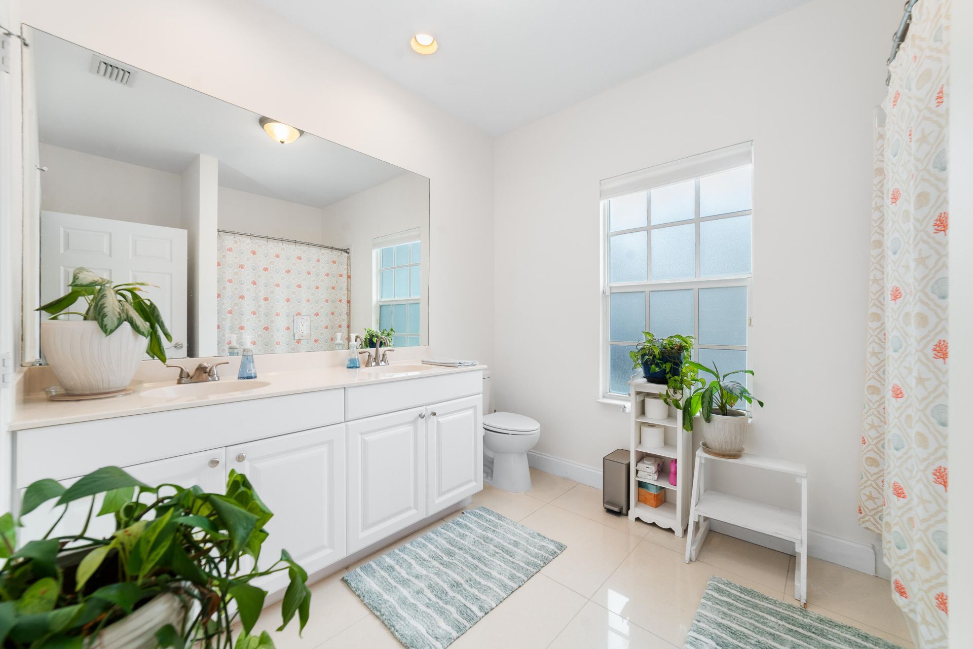 4216 Leo Lane, Unit 4f, Riviera Beach, FL 33410 Photo