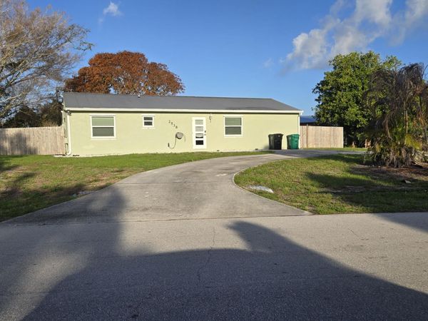 2538 SE Allen Street, Port St. Lucie, FL 34984