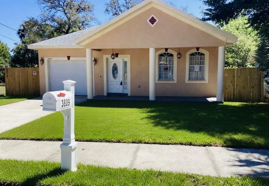3809 N Whittier Street, Tampa, FL 33619 Photo